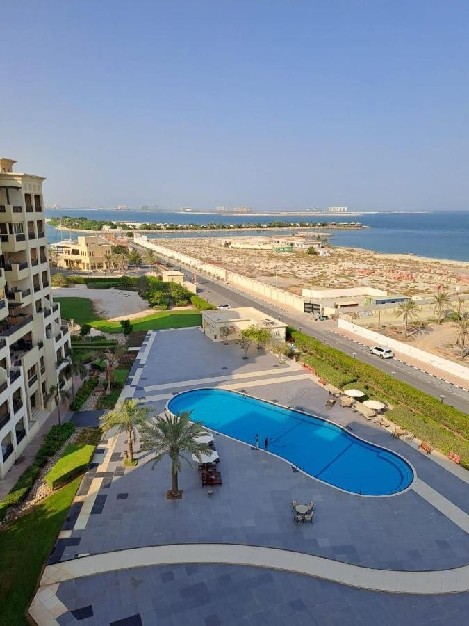 Beach Front Escape Apartment Ras al-Khaimah Ngoại thất bức ảnh